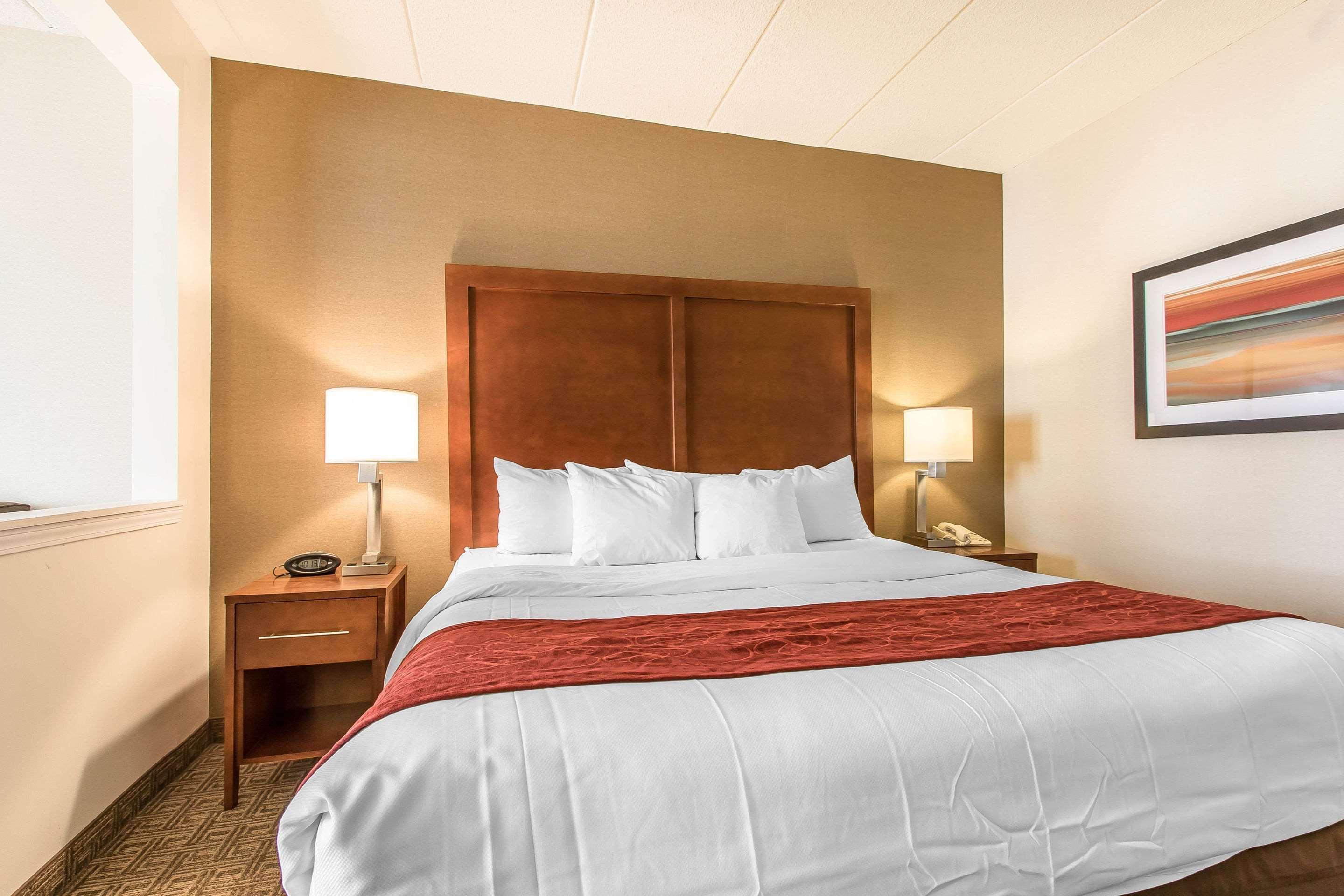Comfort Suites Richmond Esterno foto