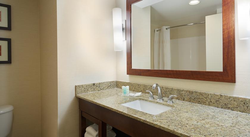 Comfort Suites Richmond Esterno foto