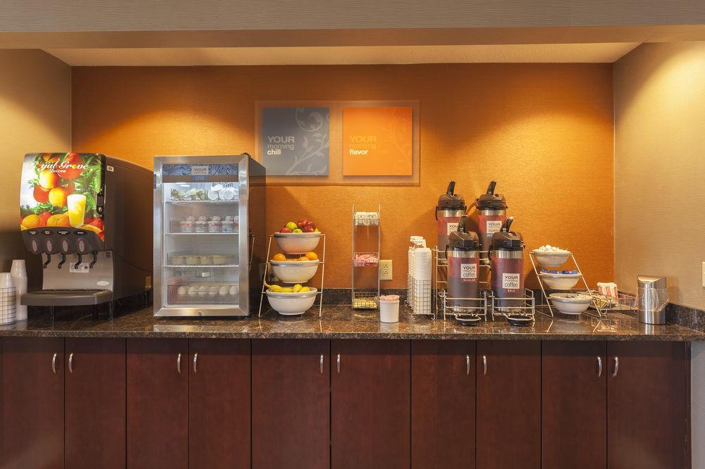 Comfort Suites Richmond Esterno foto